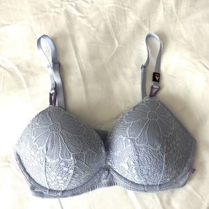 Victorias Secret Lightly Lined Bra 34D